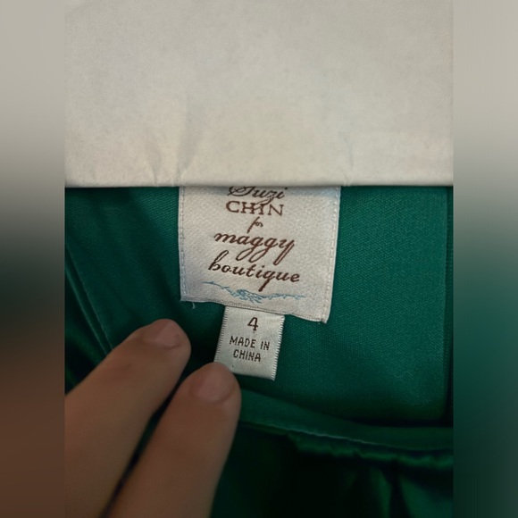 Rich Forest Green Cocktail Dress | size 4 | Worn Once! - Picture 3 of 3